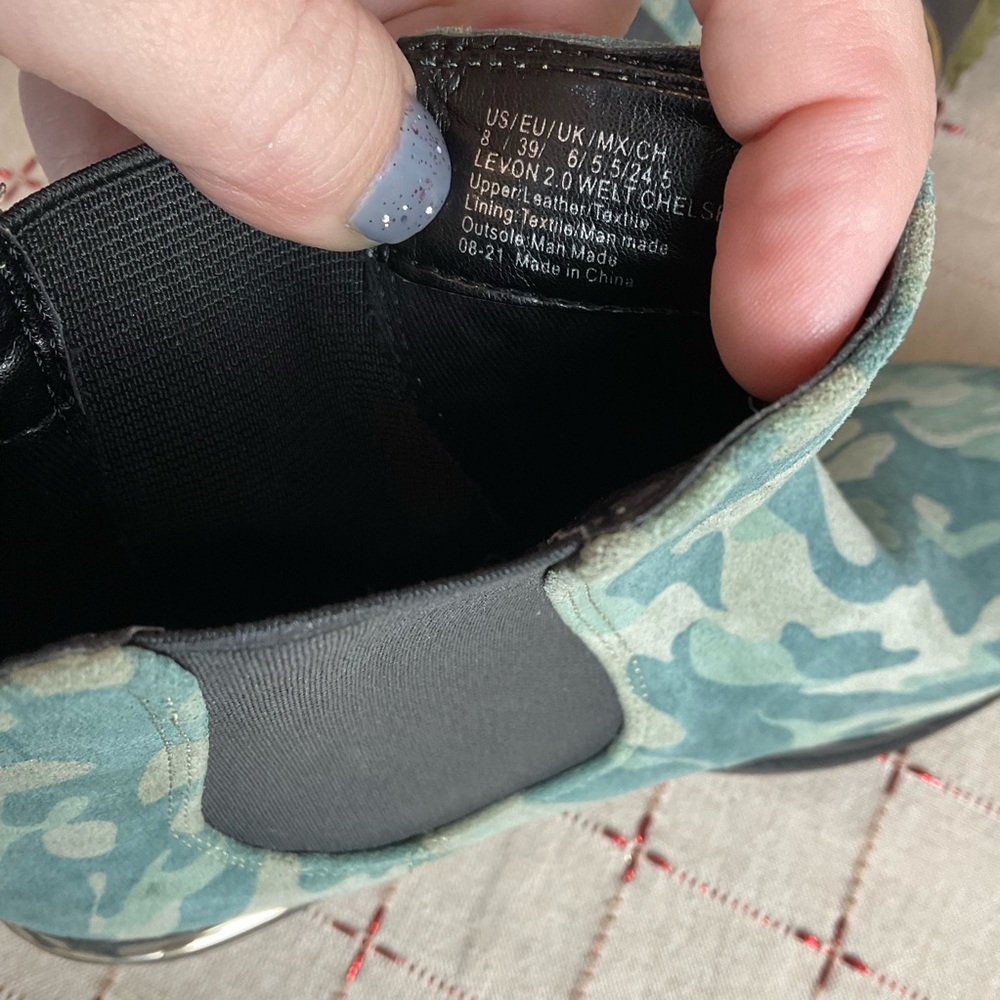 Kenneth Cole New York Levon 2.0 Welt Chelsea Boot Olive Camo Ankle Boots Sz 8 - Picture 7 of 7